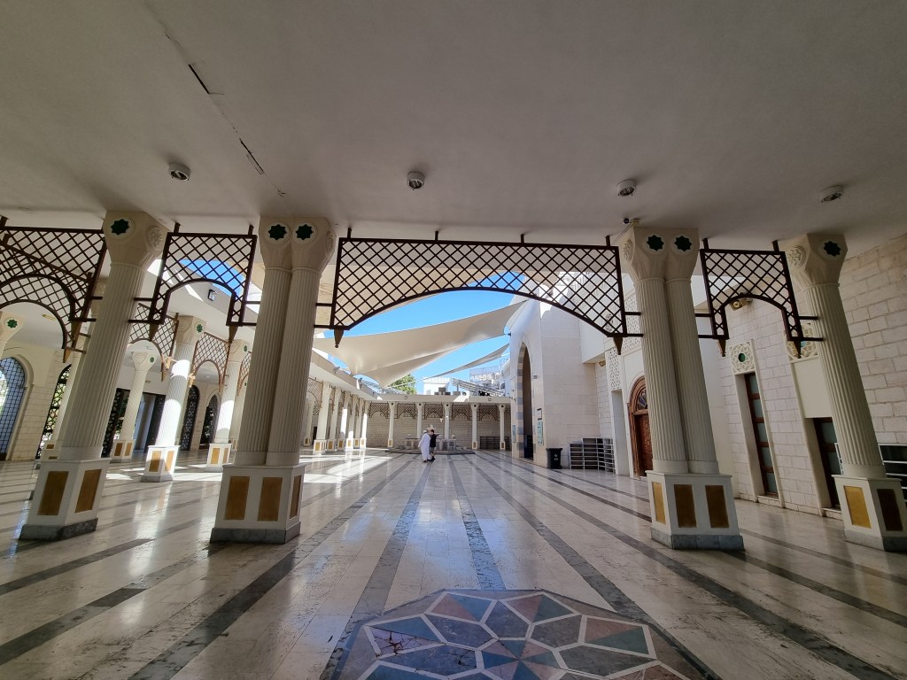 Sharif Hussein bin Ali mosque